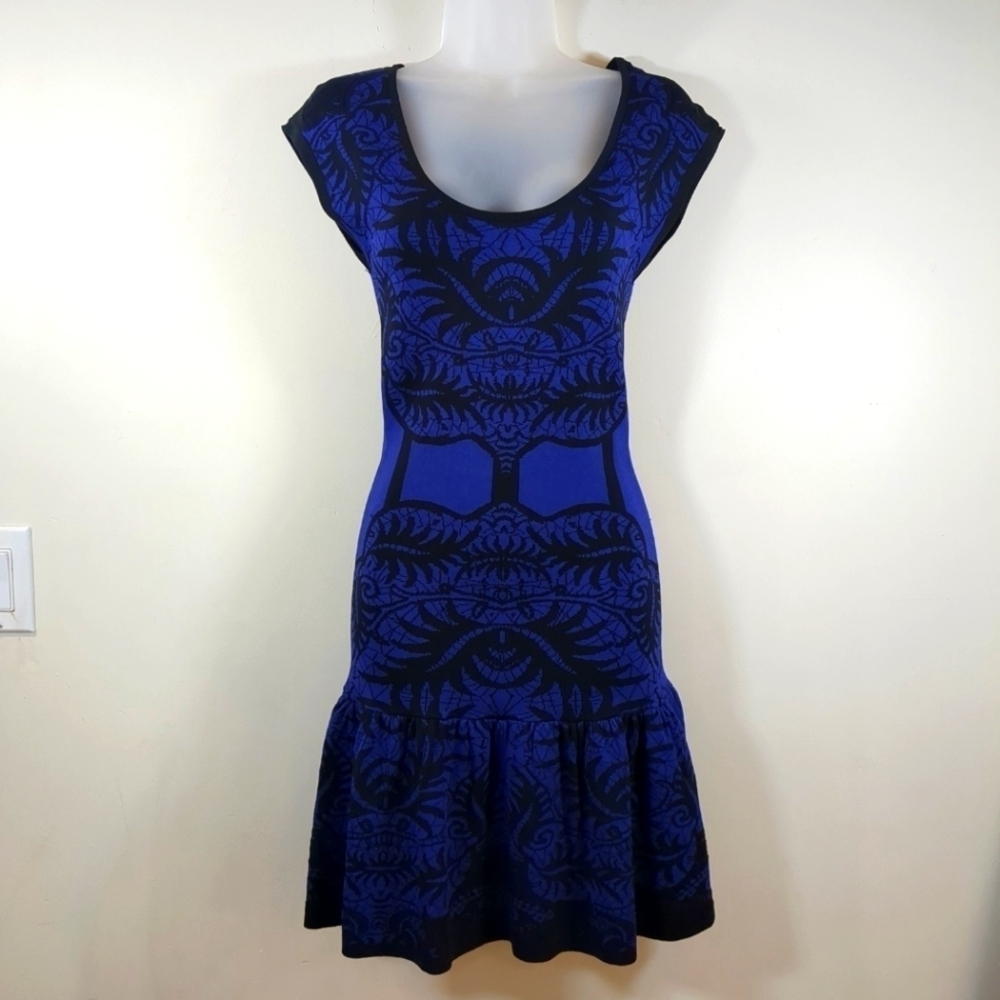 Nicole Miller Artelier graphic above knee dress ,blueish purple/ black, size P